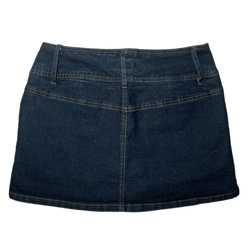Mini skirt - Picture 2 of 3